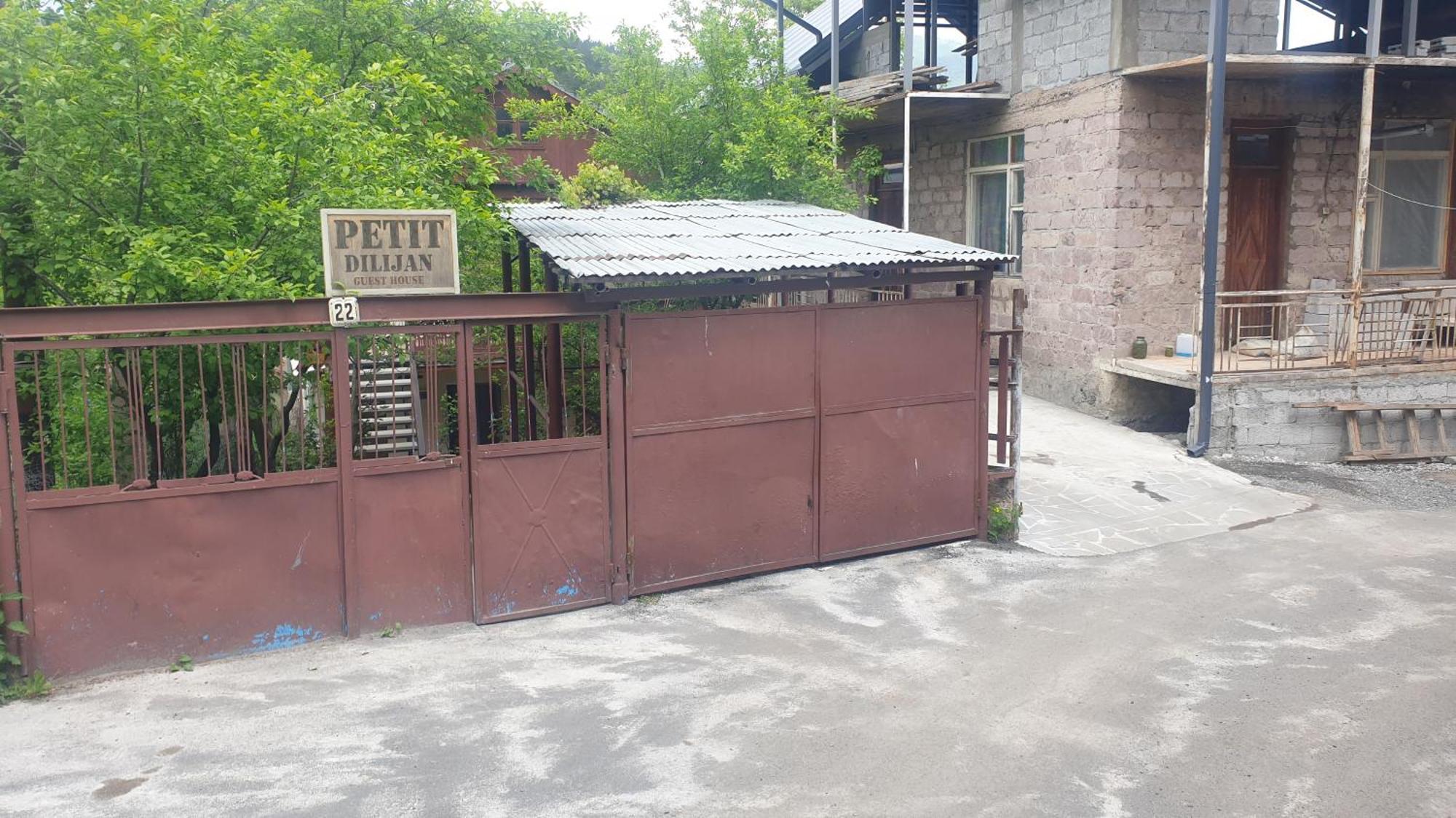 Petit Dilijan Bed & Breakfast Phòng bức ảnh